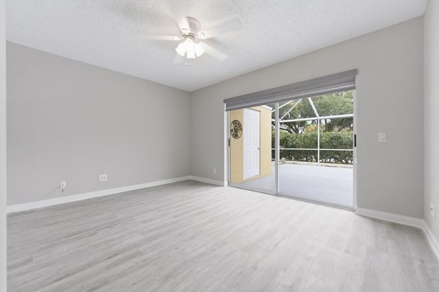 4904 Lake Catherine Drive, Palm Beach Gardens, FL 33403