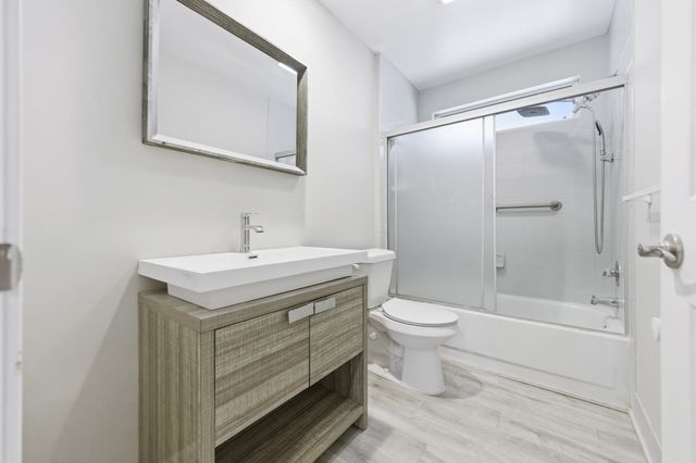 4904 Lake Catherine Drive, Palm Beach Gardens, FL 33403