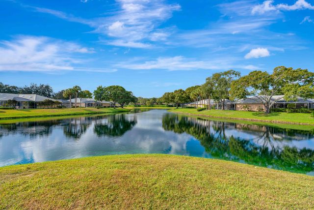 4904 Lake Catherine Drive, Palm Beach Gardens, FL 33403