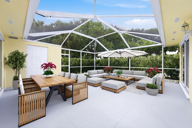 4904 Lake Catherine Drive, Palm Beach Gardens, FL 33403