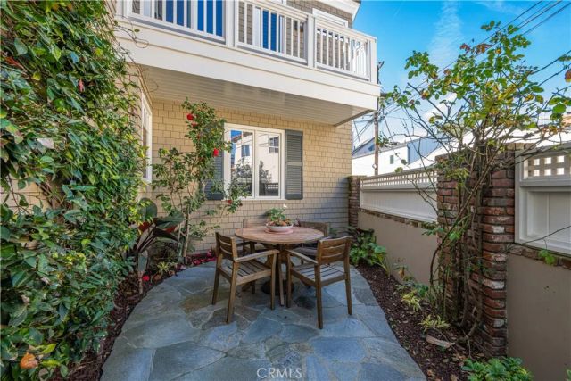 33 Palermo Walk, Long Beach, CA 90803