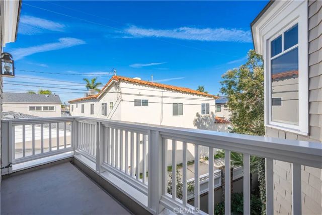 33 Palermo Walk, Long Beach, CA 90803