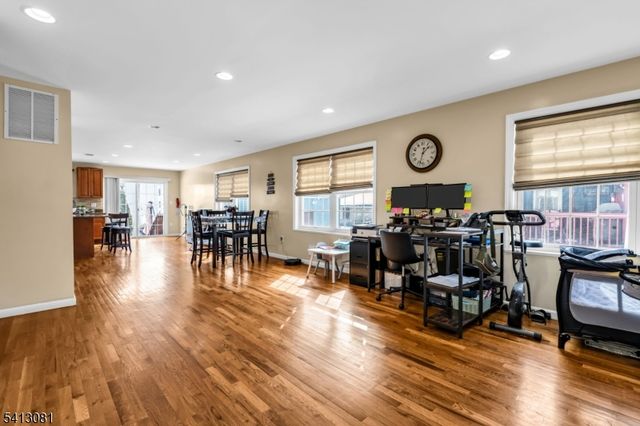 226 Pennsylvania Railroad A, Linden City, NJ 07036