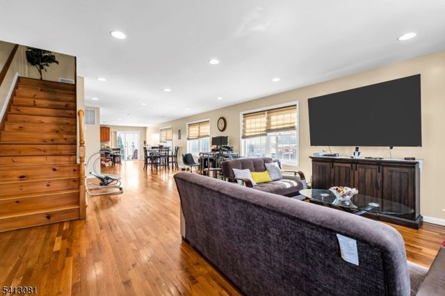 226 Pennsylvania Railroad A, Linden City, NJ 07036