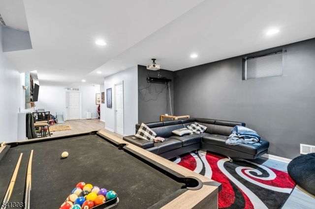 226 Pennsylvania Railroad A, Linden City, NJ 07036