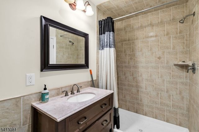 226 Pennsylvania Railroad A, Linden City, NJ 07036