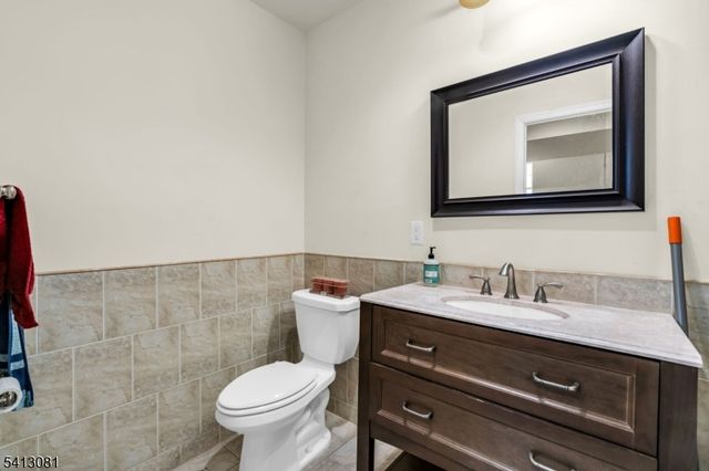 226 Pennsylvania Railroad A, Linden City, NJ 07036