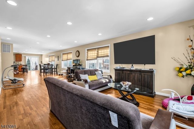 226 Pennsylvania Railroad A, Linden City, NJ 07036