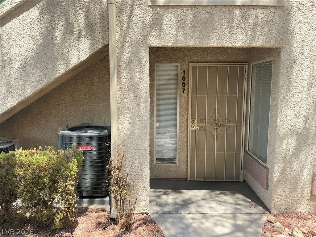 5710 East Tropicana Avenue 1007, Las Vegas, NV 89122