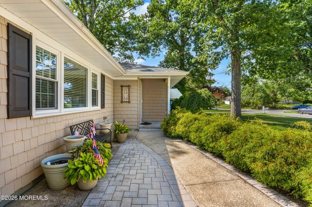 469 River Terrace, Toms River, NJ 08755