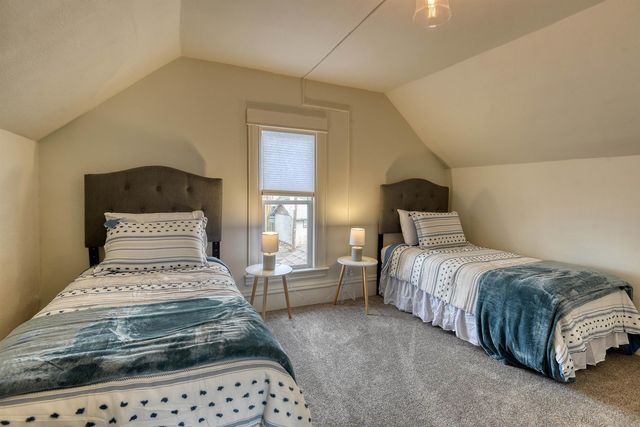 1208 W Providence Ave, Spokane, WA 99205