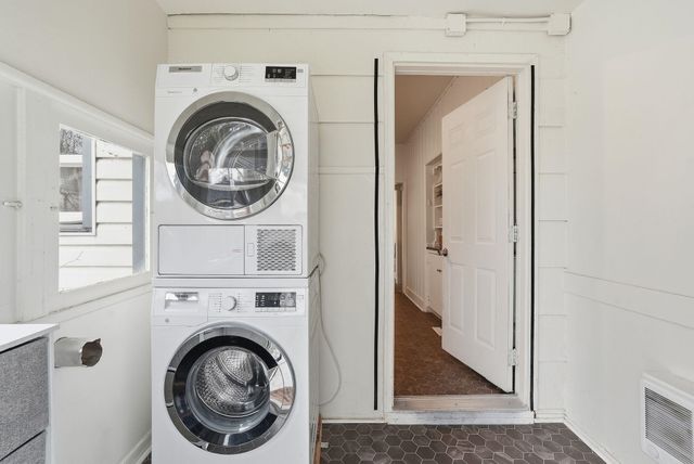 1208 W Providence Ave, Spokane, WA 99205