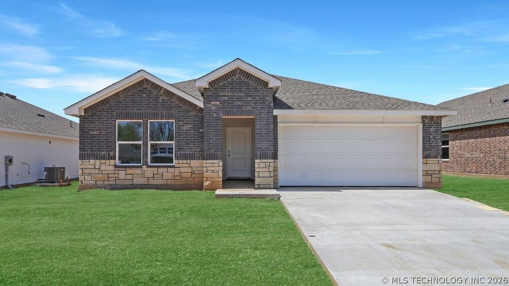 1704 S 22nd Street, Broken Arrow, OK 74011