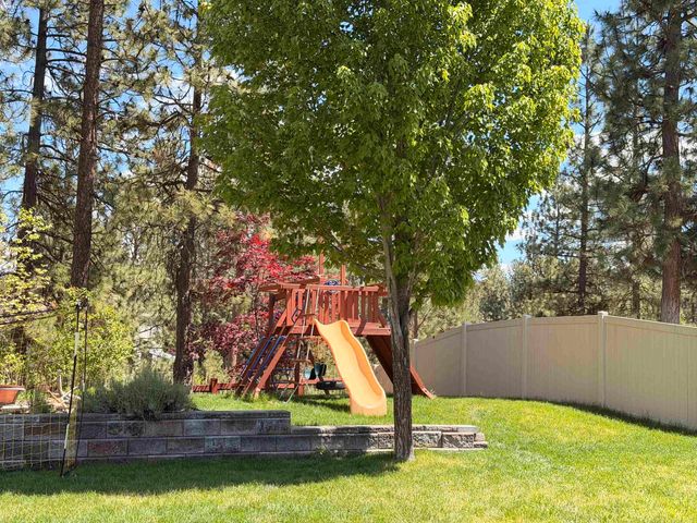 8710 N Rosebury Ln, Spokane, WA 99208