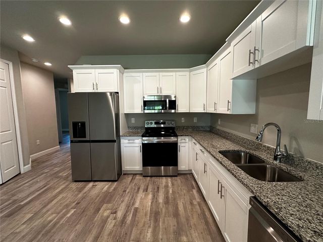 1123 ALBANY AVENUE, Lehigh Acres, FL 33971