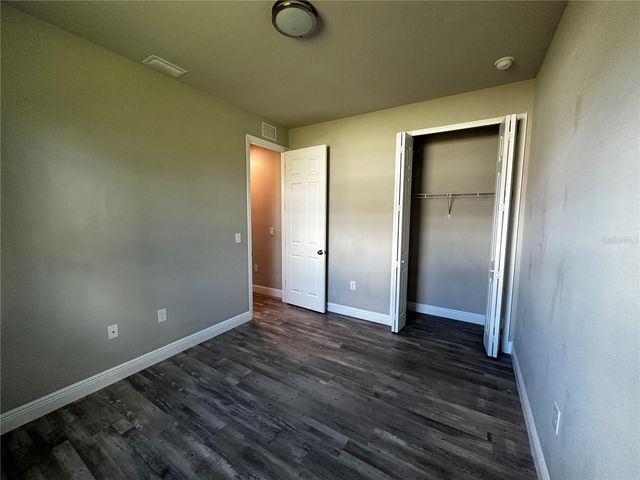 1123 ALBANY AVENUE, Lehigh Acres, FL 33971