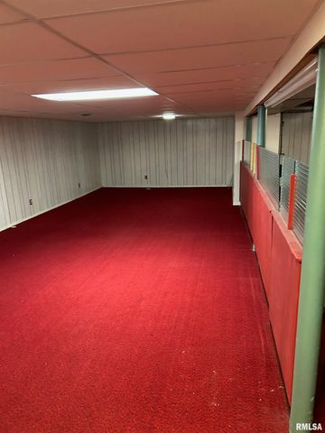 306 E POPLAR Street, Taylorville, IL 62568