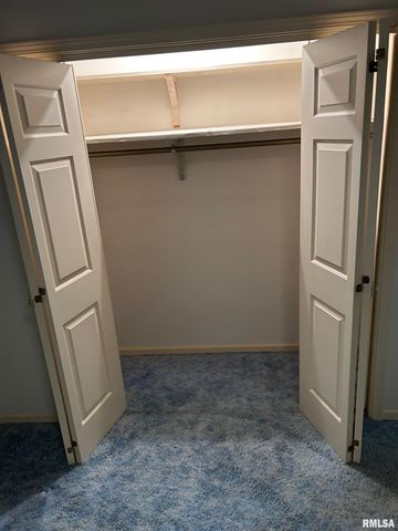 306 E POPLAR Street, Taylorville, IL 62568