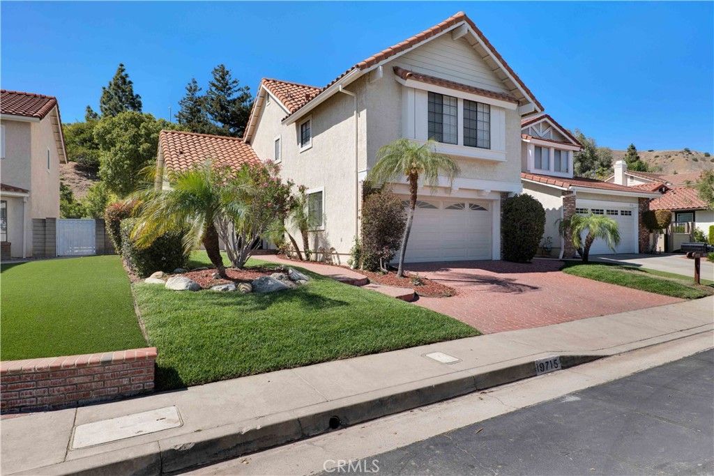 Image 2 of property listing at 19715 Eagle Ridge, Porter Ranch, CA 91326