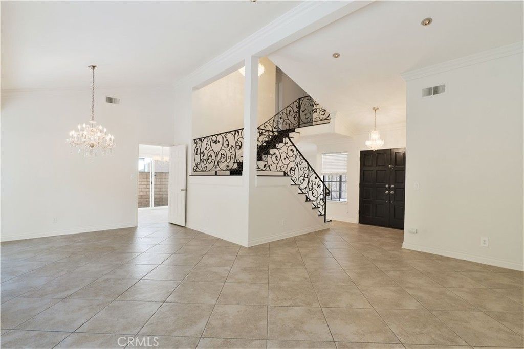 Image 7 of property listing at 19715 Eagle Ridge, Porter Ranch, CA 91326