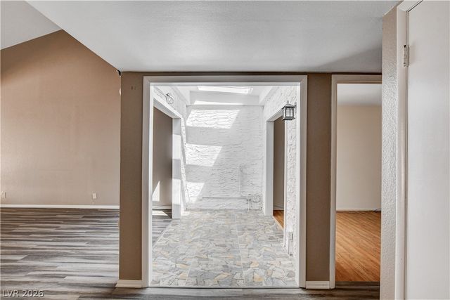 2620 San Lago Court, Las Vegas, NV 89121