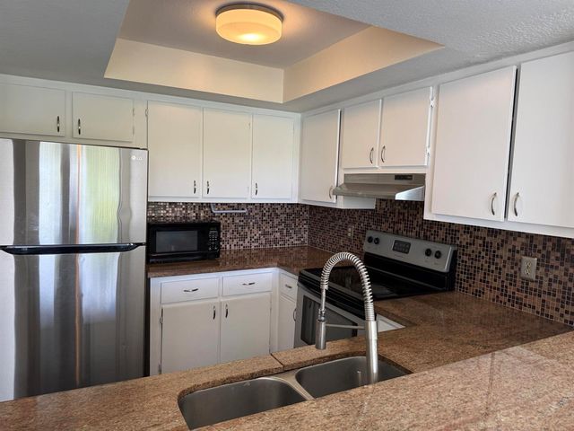 9500 SW 3rd Street 222, Boca Raton, FL 33428