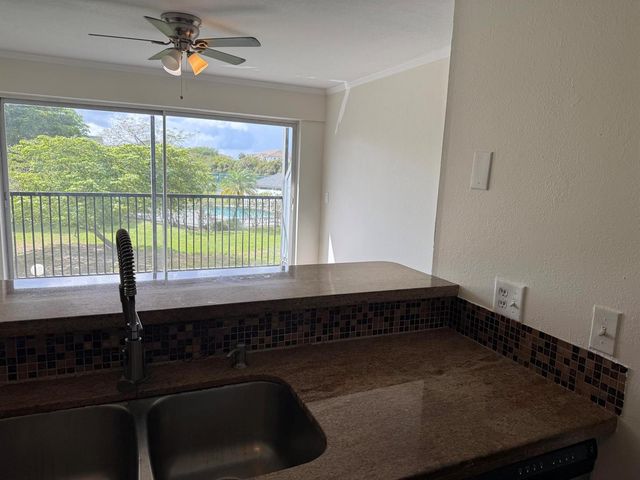9500 SW 3rd Street 222, Boca Raton, FL 33428