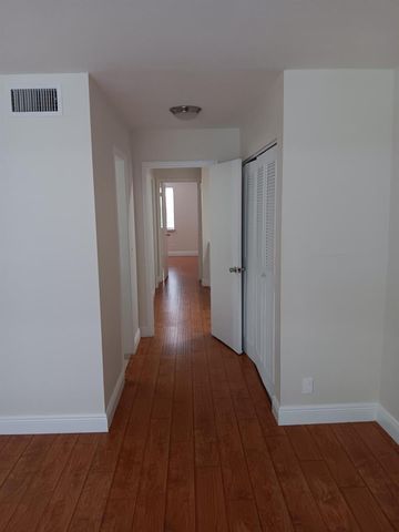 9500 SW 3rd Street 222, Boca Raton, FL 33428