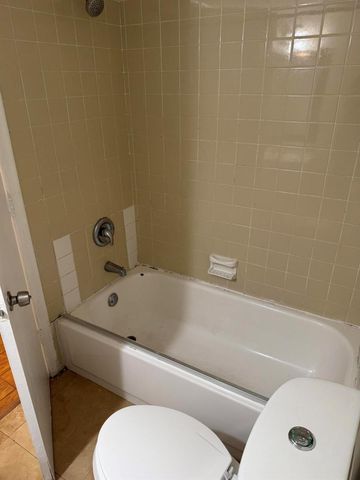 9500 SW 3rd Street 222, Boca Raton, FL 33428