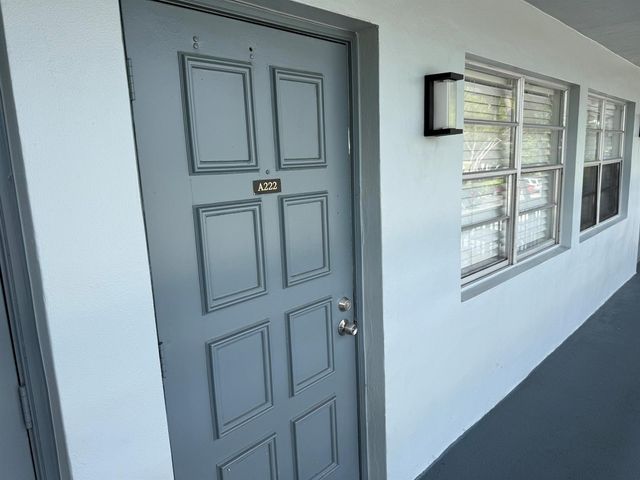 9500 SW 3rd Street 222, Boca Raton, FL 33428