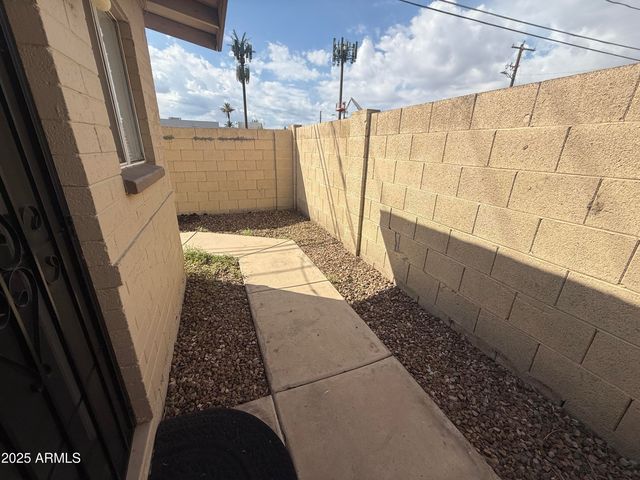 7101 N 36TH Avenue 102, Phoenix, AZ 85051