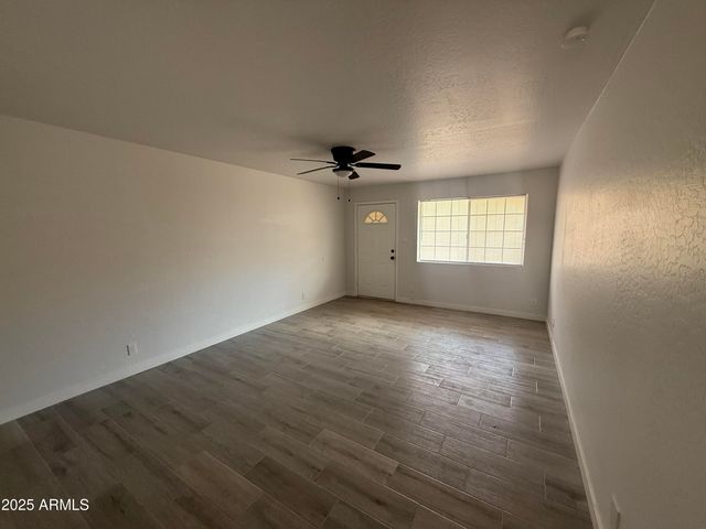 7101 N 36TH Avenue 102, Phoenix, AZ 85051