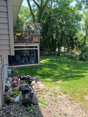 2914 Hambrecht Road, Middleton, WI 53562