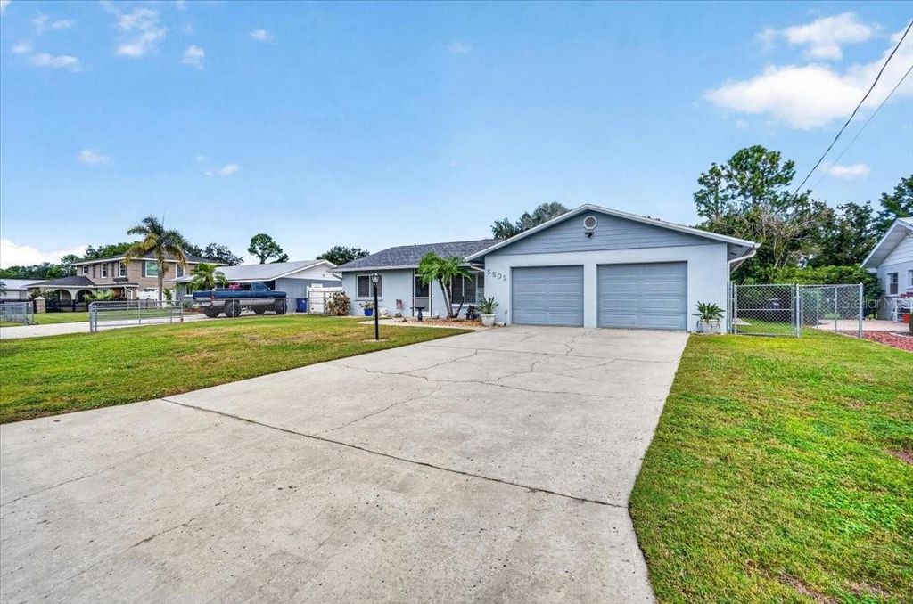 5503 18TH AVENUE E, BRADENTON, FL 34208 — photo 3