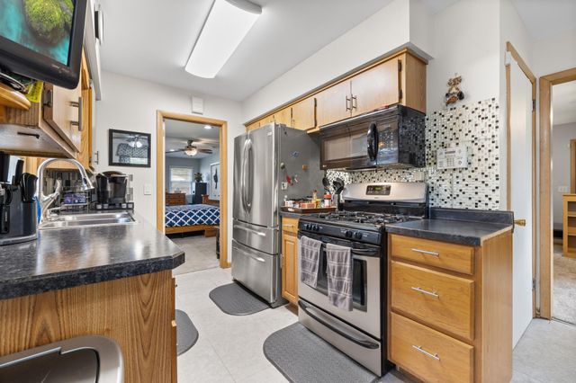 6701 Regent Avenue N, Brooklyn Center, MN 55429