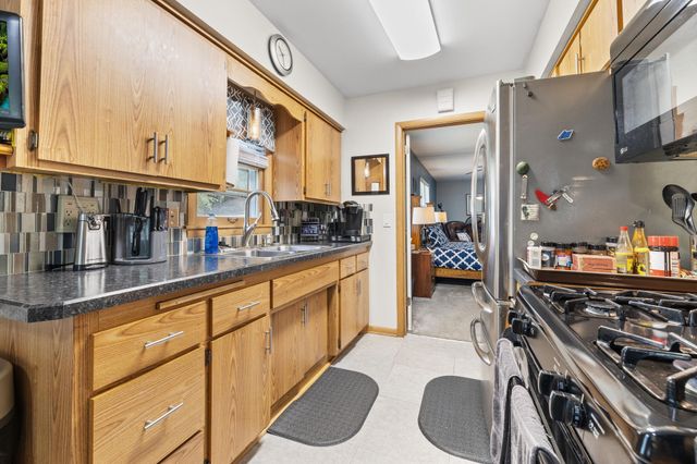 6701 Regent Avenue N, Brooklyn Center, MN 55429