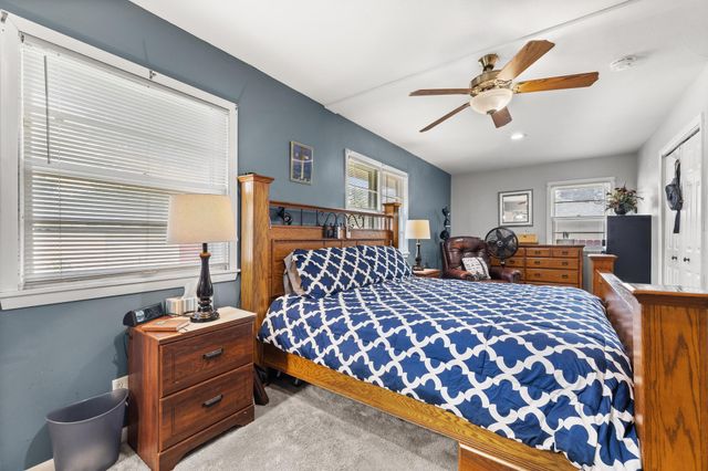 6701 Regent Avenue N, Brooklyn Center, MN 55429