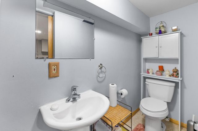 6701 Regent Avenue N, Brooklyn Center, MN 55429