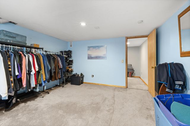 6701 Regent Avenue N, Brooklyn Center, MN 55429