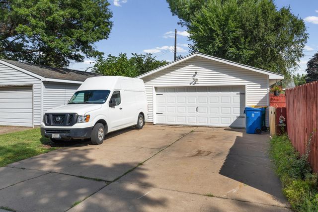 6701 Regent Avenue N, Brooklyn Center, MN 55429