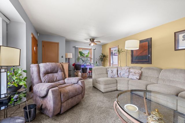 6701 Regent Avenue N, Brooklyn Center, MN 55429
