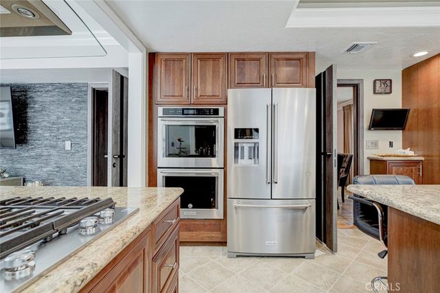 1523 Colina Drive, Glendale, CA 91208