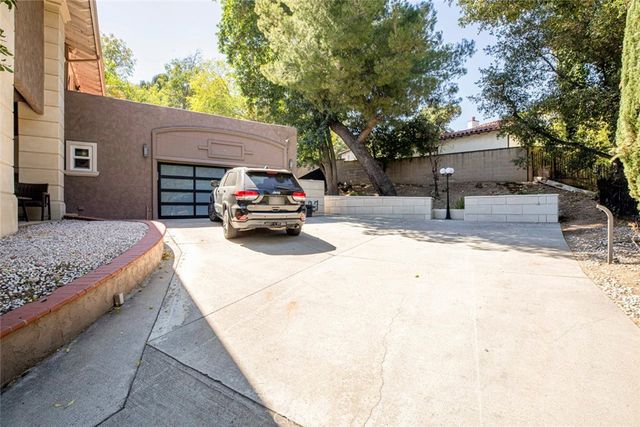 1523 Colina Drive, Glendale, CA 91208