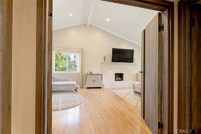 1523 Colina Drive, Glendale, CA 91208