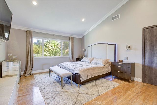1523 Colina Drive, Glendale, CA 91208