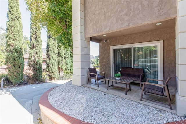 1523 Colina Drive, Glendale, CA 91208