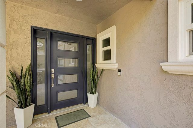 1523 Colina Drive, Glendale, CA 91208