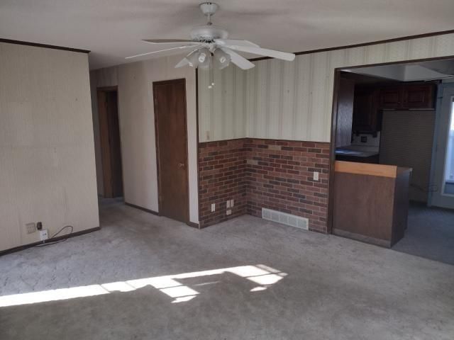 6311 N Kansas Avenue, Kansas City, MO 64119