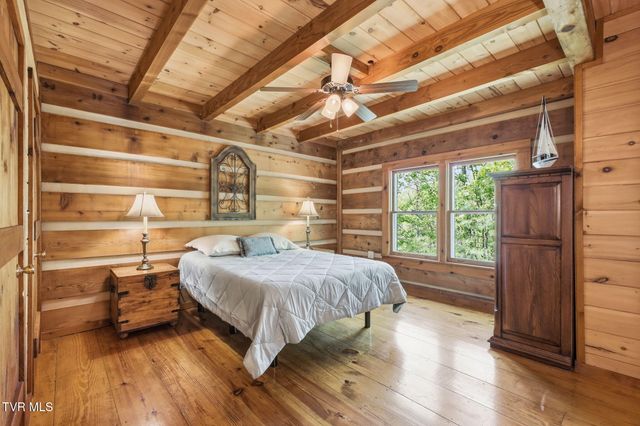 351 Ivy Wood Lane, Mountain City, TN 37683