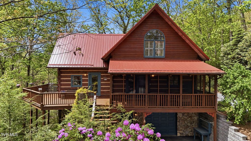 351 Ivy Wood Lane, Mountain City, TN 37683